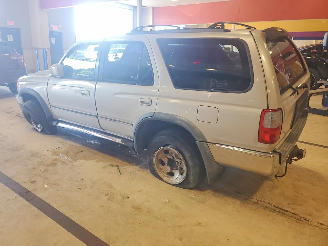 2000 Toyota 4runner Sr5 Серебряный vin: JT3GN86R3Y0142234