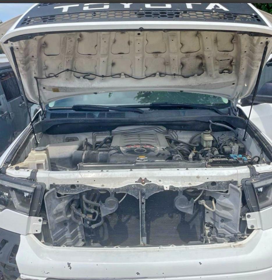 2010 Toyota Tundra Crewmax Sr5 White vin: 5TFEY5F12AX089591