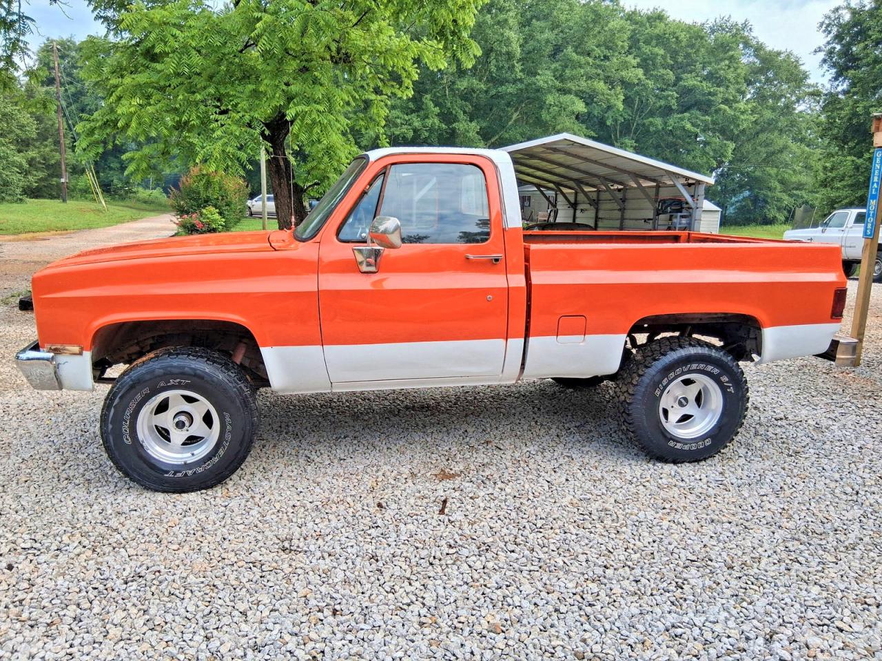 1984 Gmc K1500 Two Tone vin: 2GTEK14H6E1504439