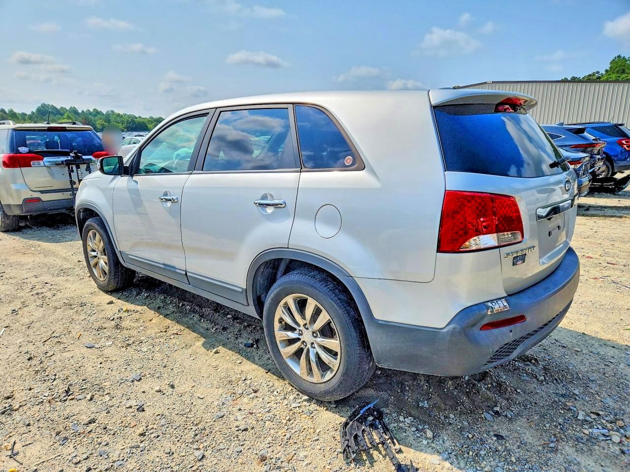 2011 Kia Sorento Ex Silver vin: 5XYKU4A26BG011666