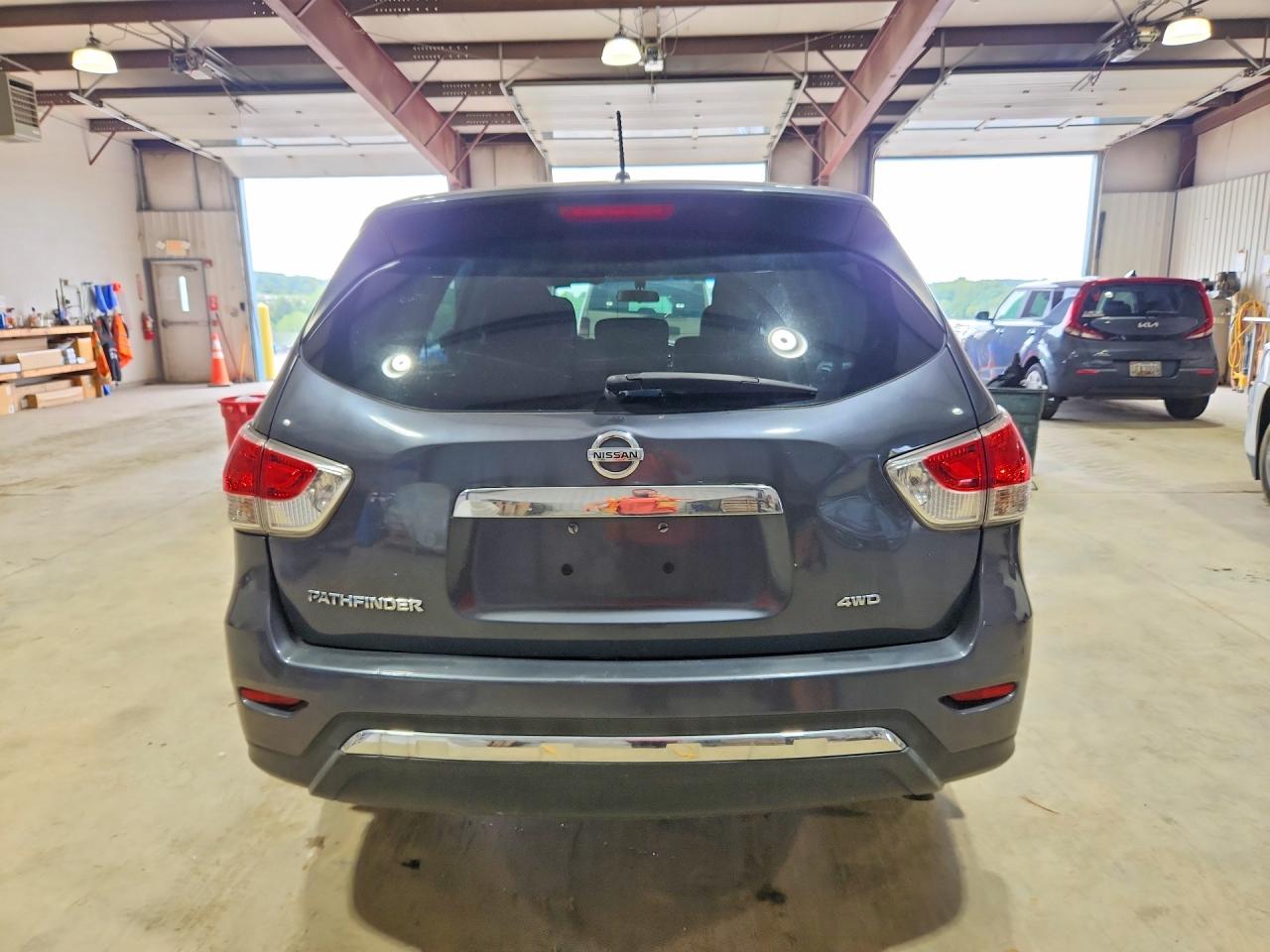 2014 Nissan Pathfinder S Gray vin: 5N1AR2MM7EC680600