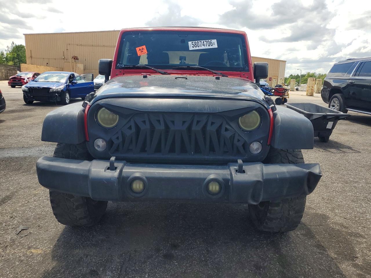 2015 Jeep Wrangler Unlimited Sport Red vin: 1C4BJWDGXFL620877
