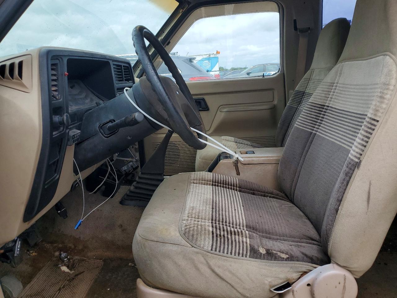 1989 Ford Bronco Ii Желто-коричневый vin: 1FMCU12T9KUC40654