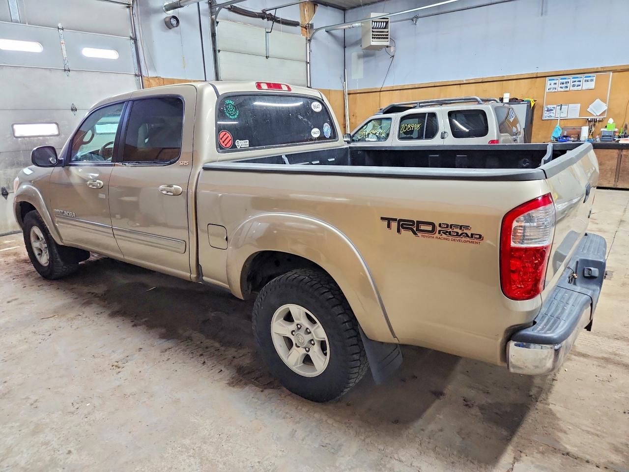 2005 Toyota Tundra Double Cab Sr5 Tan vin: 5TBET34185S496664