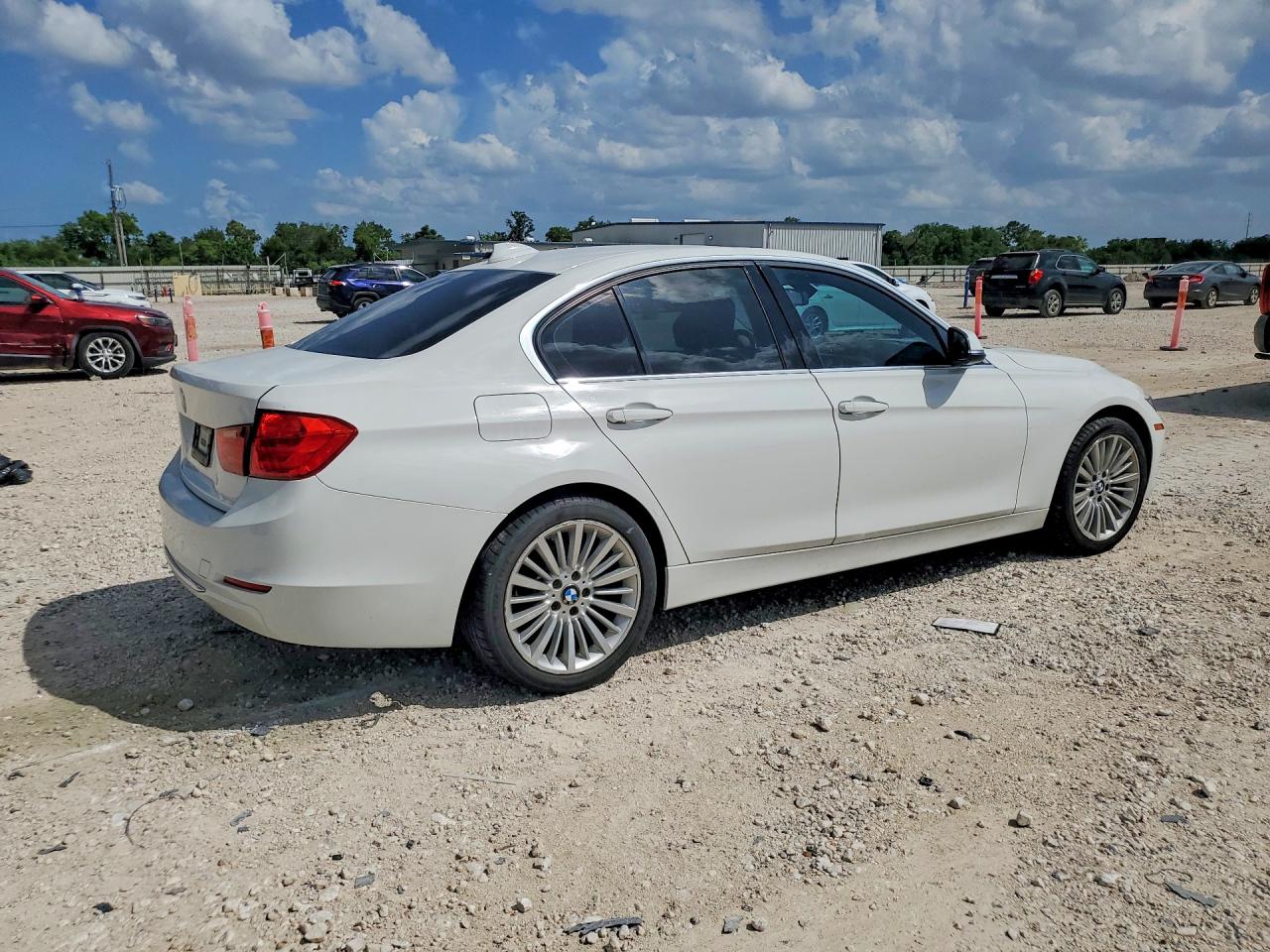 2013 Bmw 328 Xi Sulev White vin: WBA3B5C58DF593943