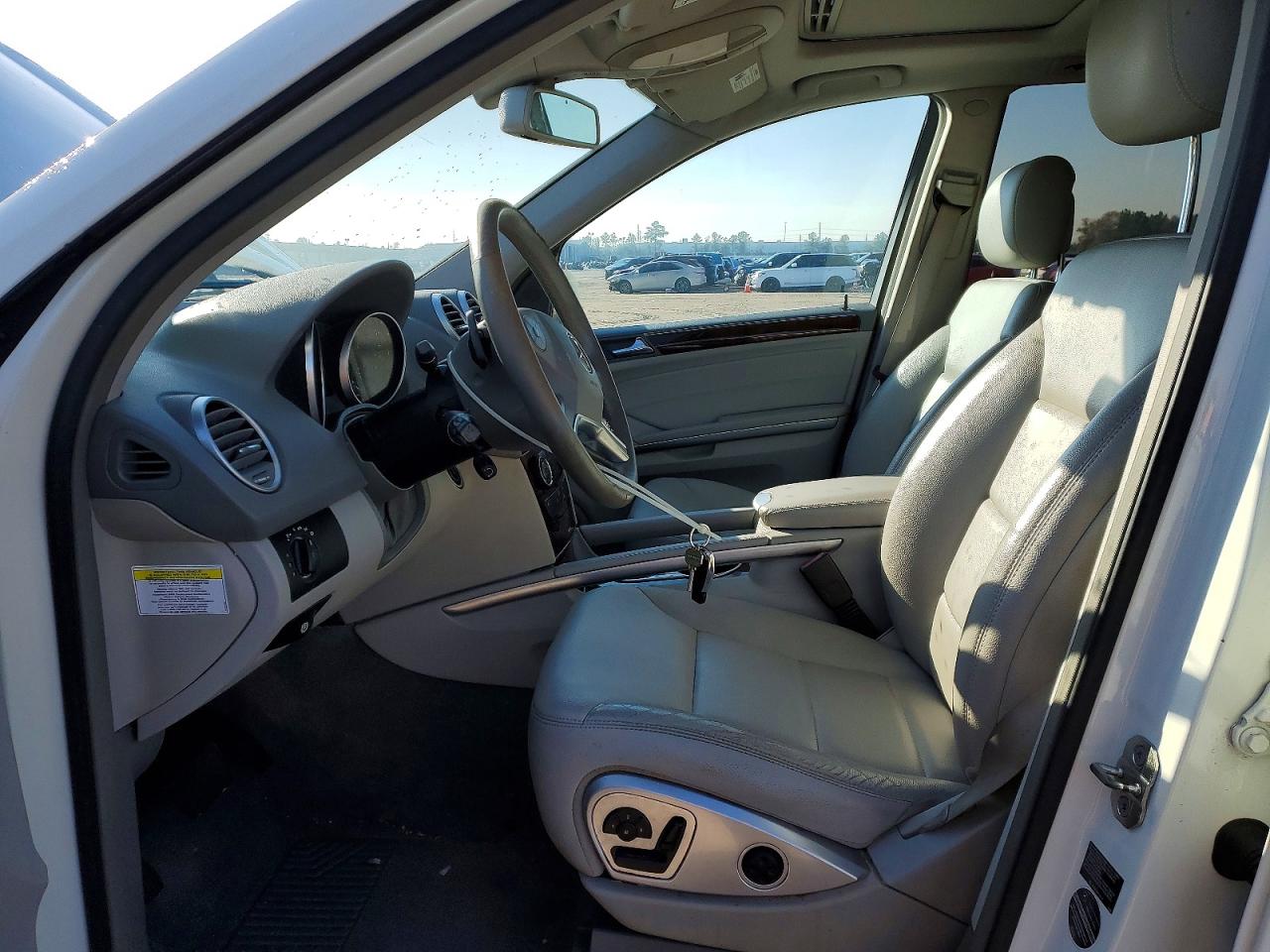 2010 Mercedes-benz Ml 350 4matic Белый vin: 4JGBB8GB0AA541100