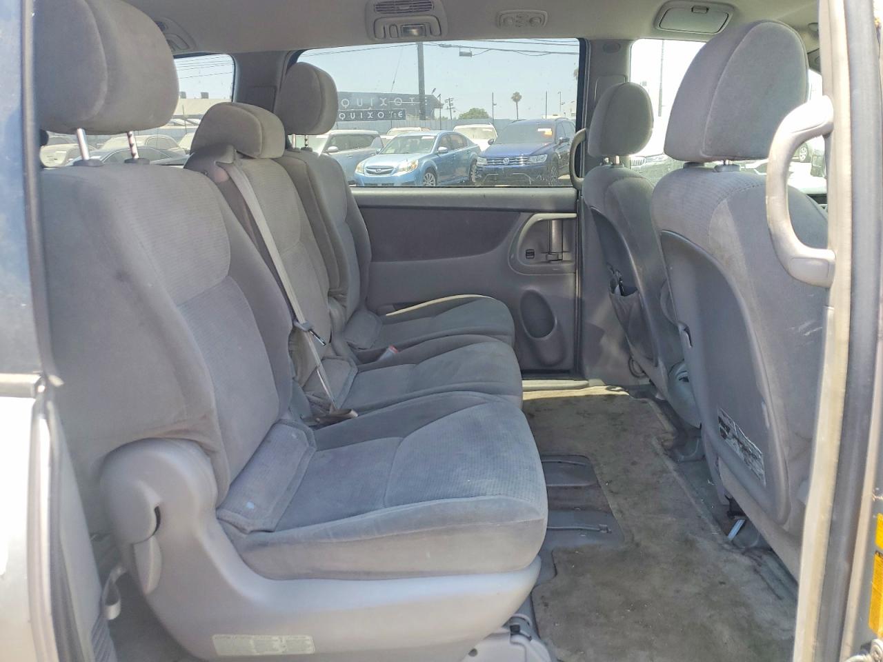 2005 Toyota Sienna Le 8 Passenger Silver vin: 5TDZA23C35S243523