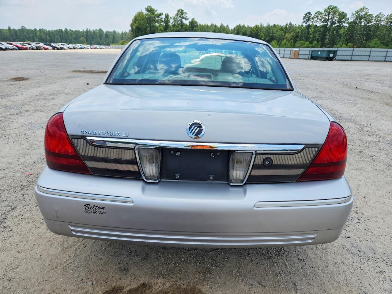 2007 Mercury Grand Marquis Ls Silver vin: 2MEFM75V17X618983