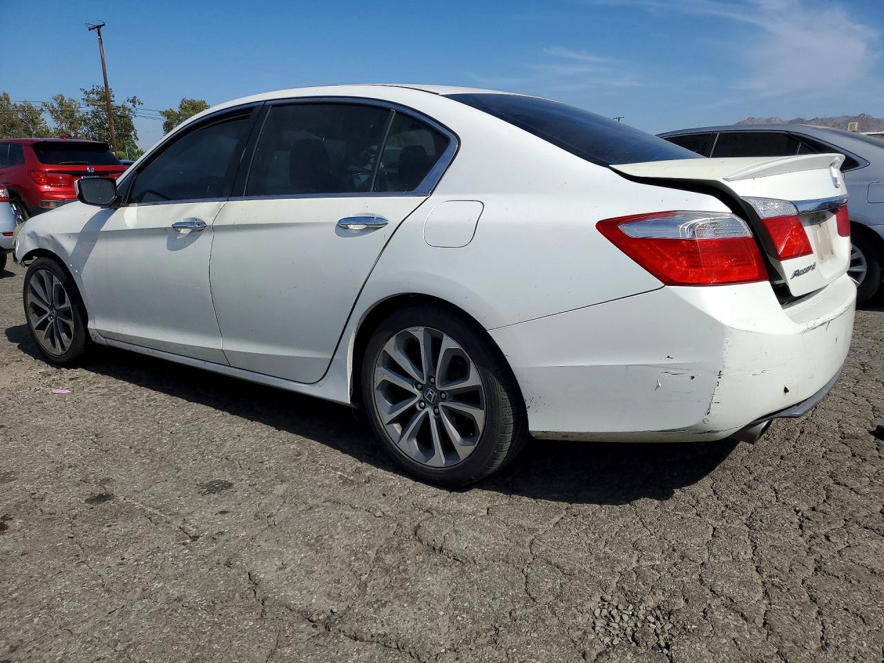 2015 Honda Accord Sport White vin: 1HGCR2F5XFA273890