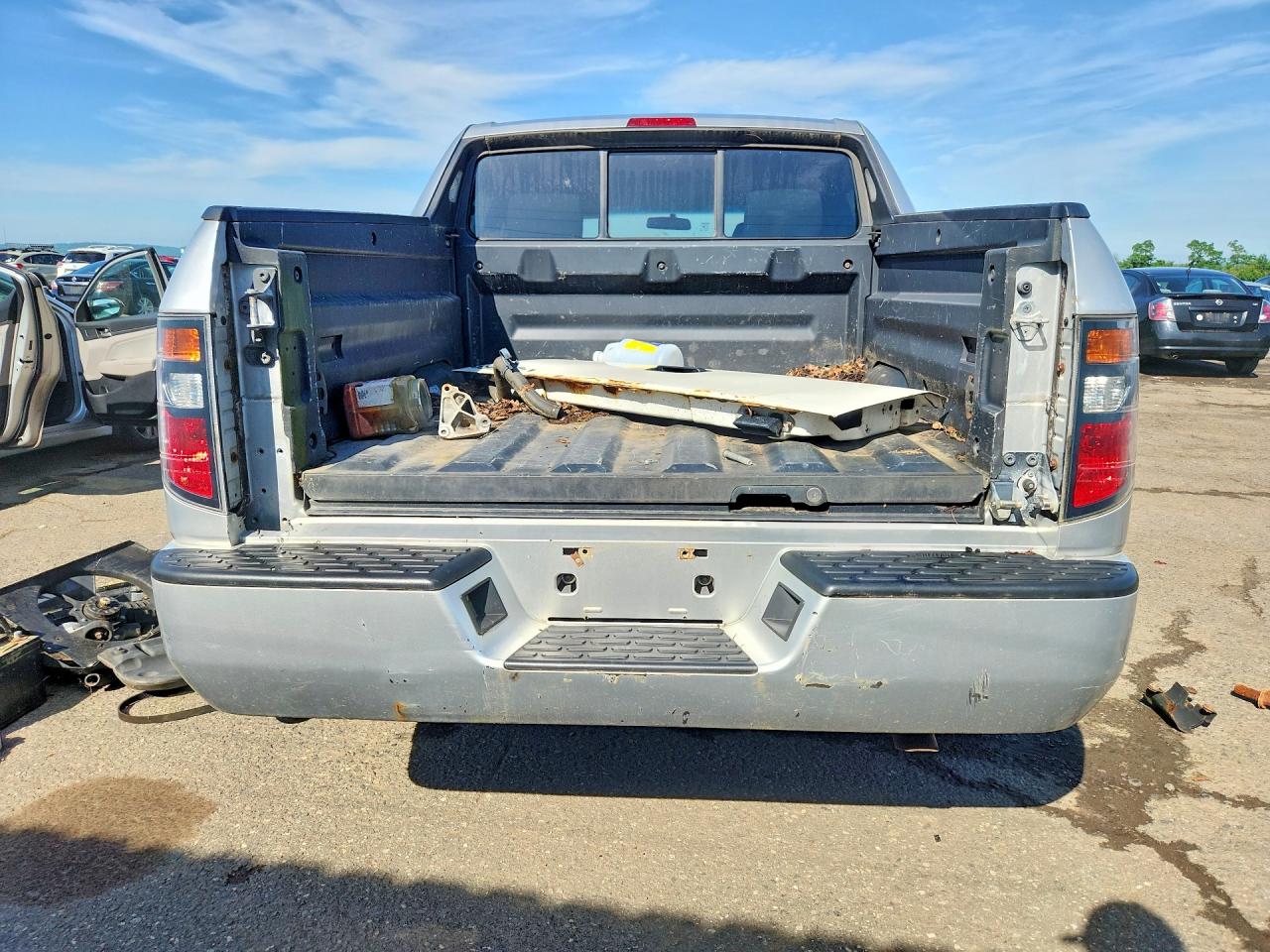 2008 Honda Ridgeline Rt Silver vin: 2HJYK16208H522299