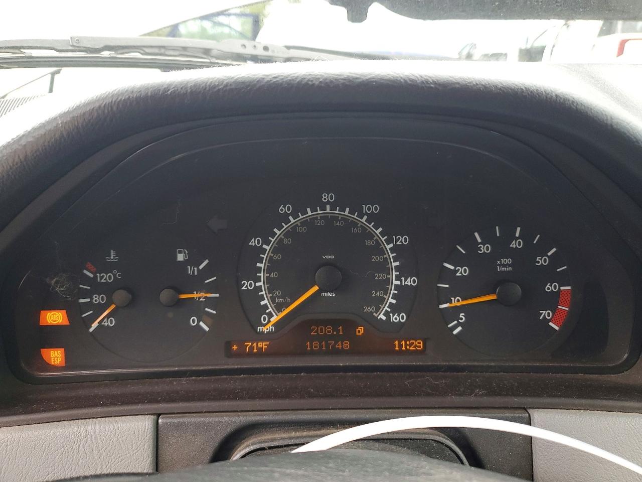 1999 Mercedes-benz E 320 4matic Silver vin: WDBJF82H4XX018540