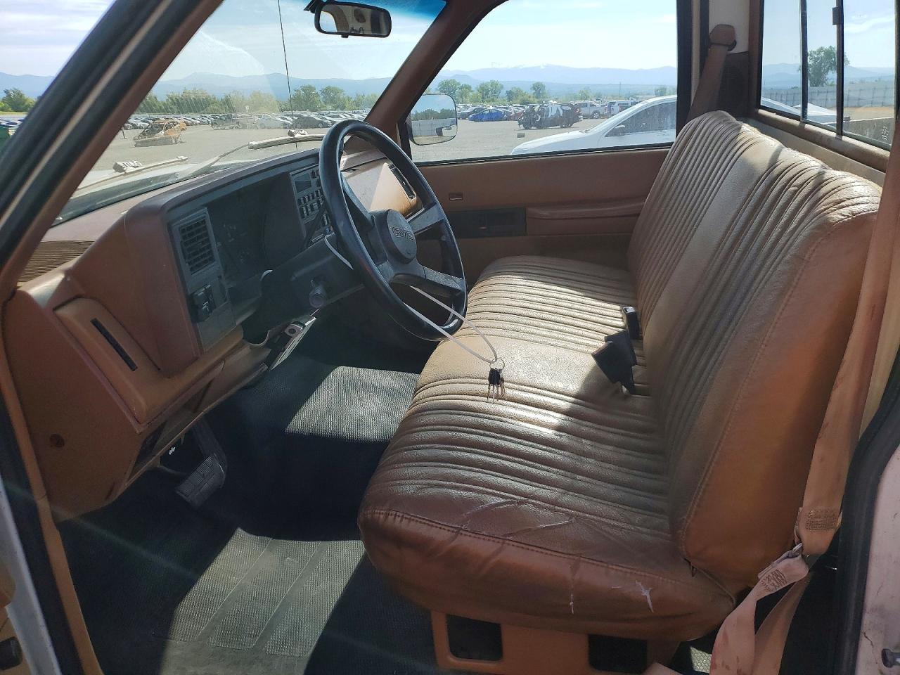 1989 Gmc Sierra C2500 Белый vin: 1GTGC24K9KE510415