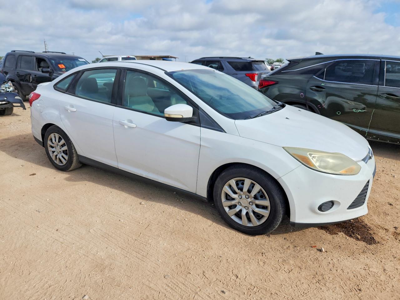 2014 Ford Focus Se White vin: 1FADP3F25EL351716