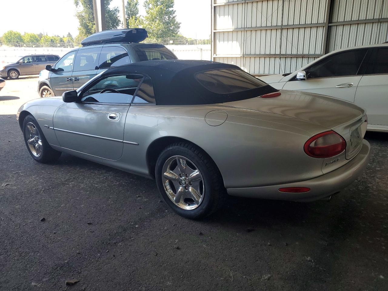 1999 Jaguar Xk8 Silver vin: SAJGX2049XC041200