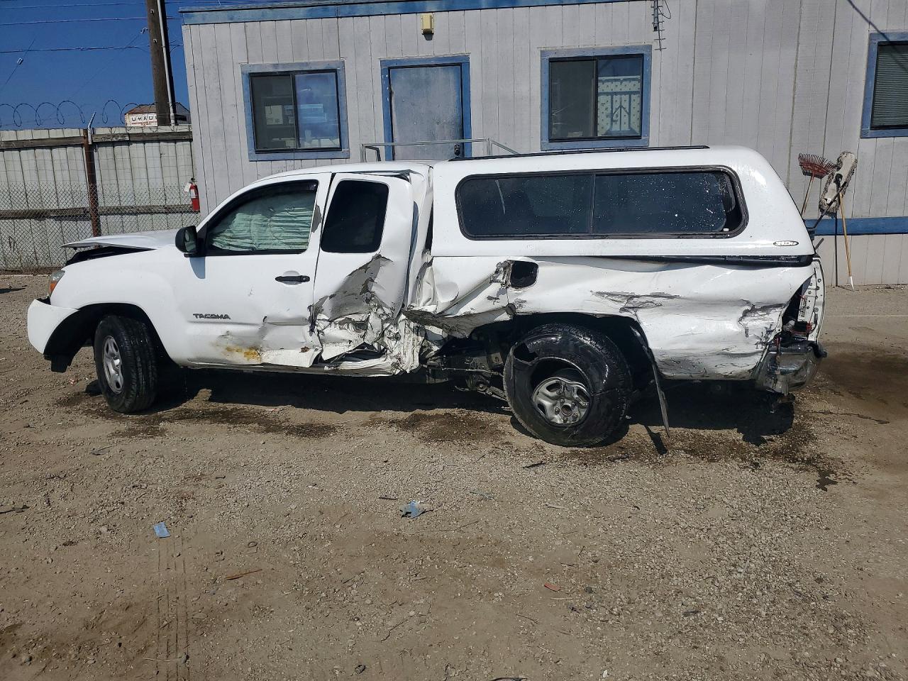 2013 Toyota Tacoma Access Cab Белый vin: 5TFTX4CN8DX032523