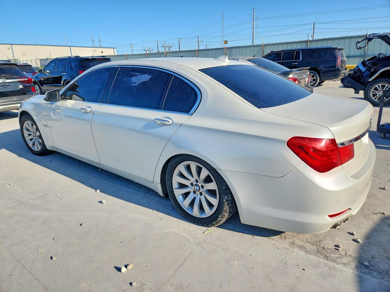 2010 Bmw 750 Li Xdrive Белый vin: WBAKC8C5XAC430847