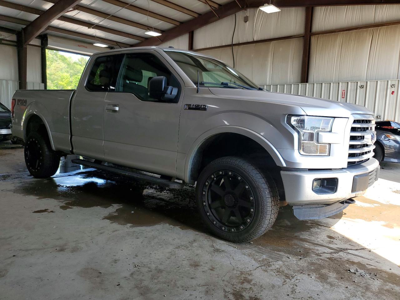 2015 Ford F150 Super Cab Silver vin: 1FTFX1EF2FFC28130