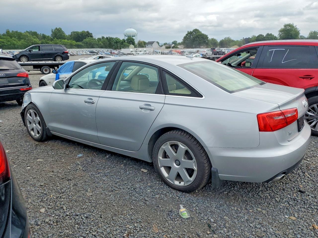2014 Audi A6 Premium Plus Серебряный vin: WAUFMAFC5EN036165