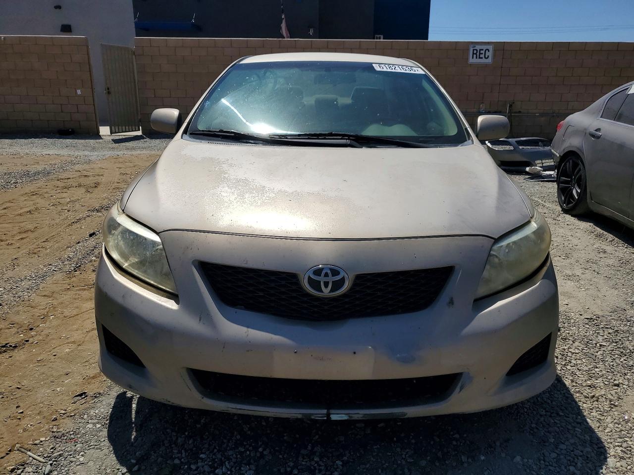 2010 Toyota Corolla Le Gold vin: 2T1BU4EE8AC354896