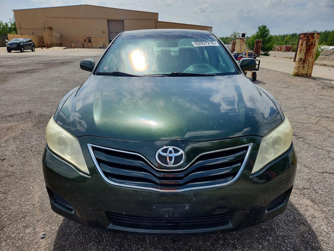 2010 Toyota Camry Le Green vin: 4T4BF3EK5AR053744
