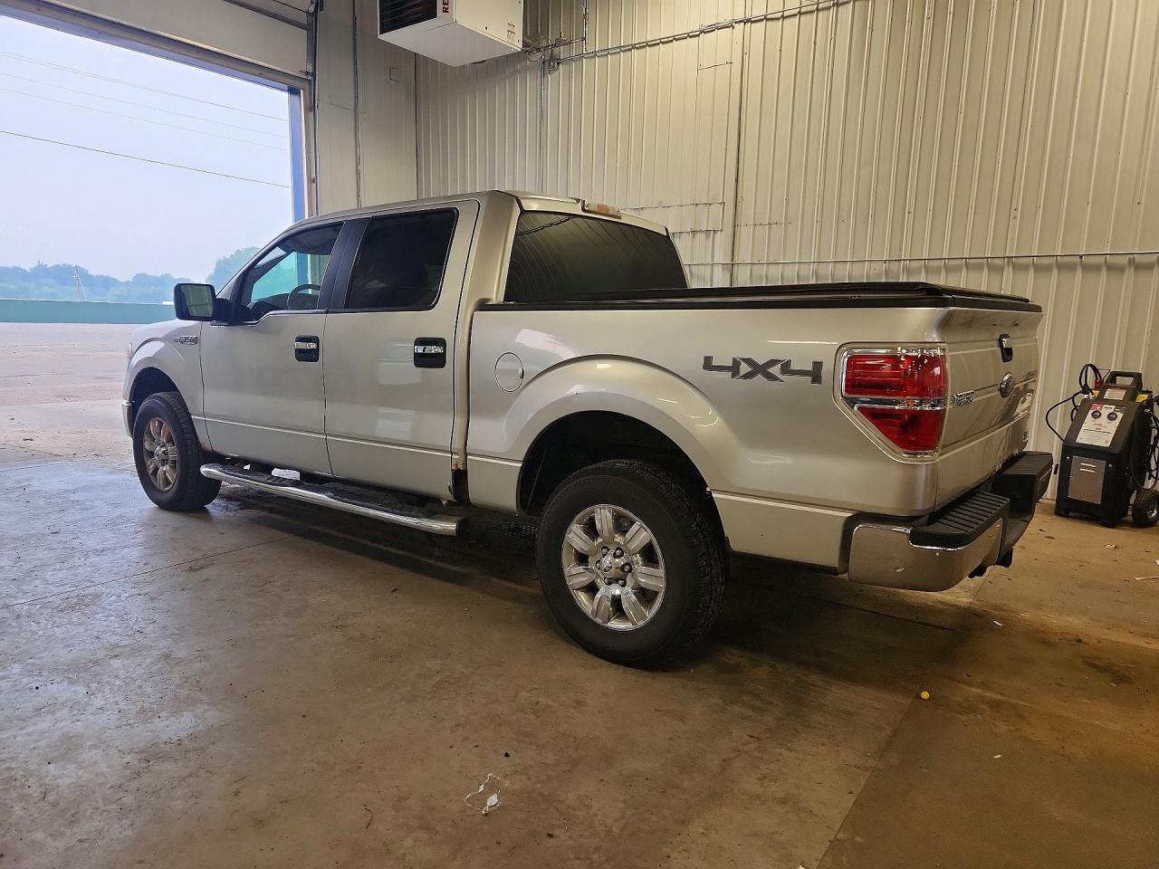 2010 Ford F150 Supercrew Silver vin: 1FTFW1EV2AFD56192