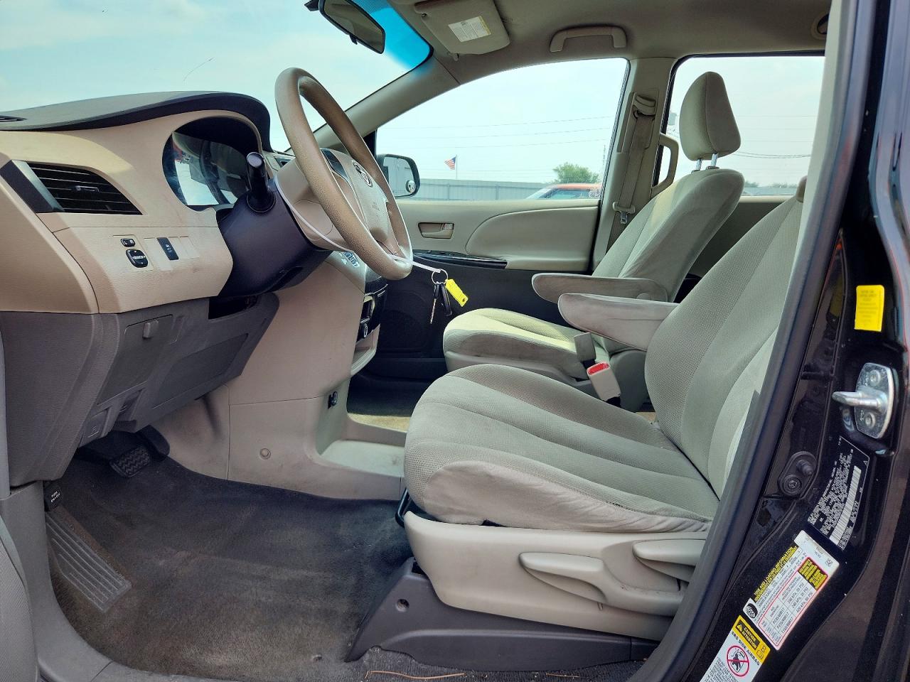2011 Toyota Sienna Base 7-passenger Charcoal vin: 5TDZK3DC0BS101045