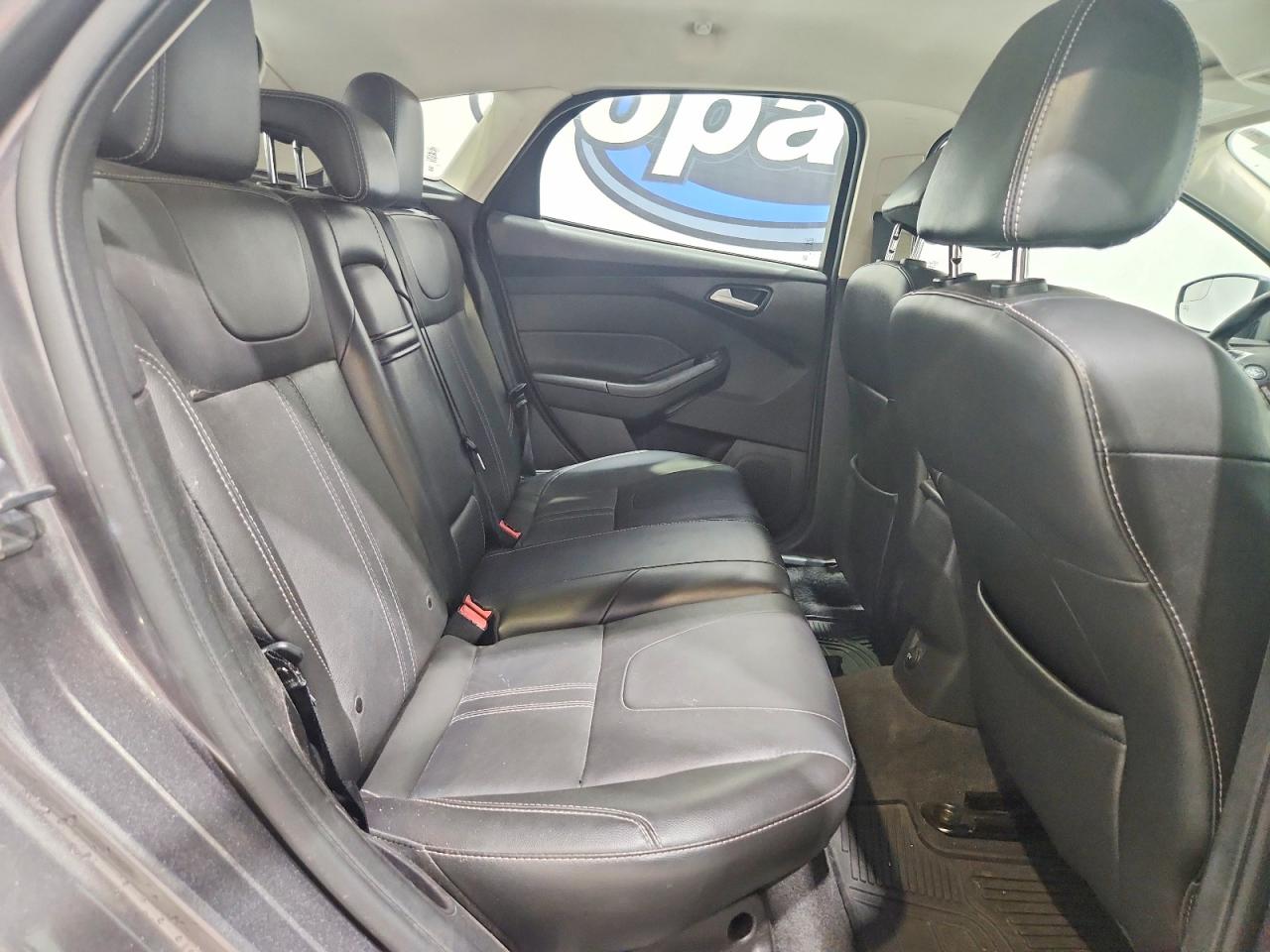 2013 Ford Focus Se Угольный vin: 1FADP3K24DL270484