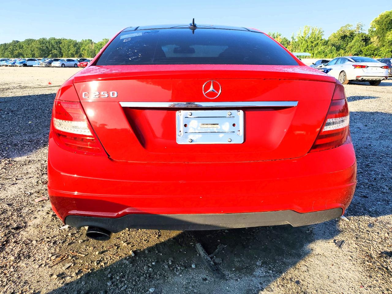 2015 Mercedes-benz C 250 Red vin: WDDGJ4HB1FG354317