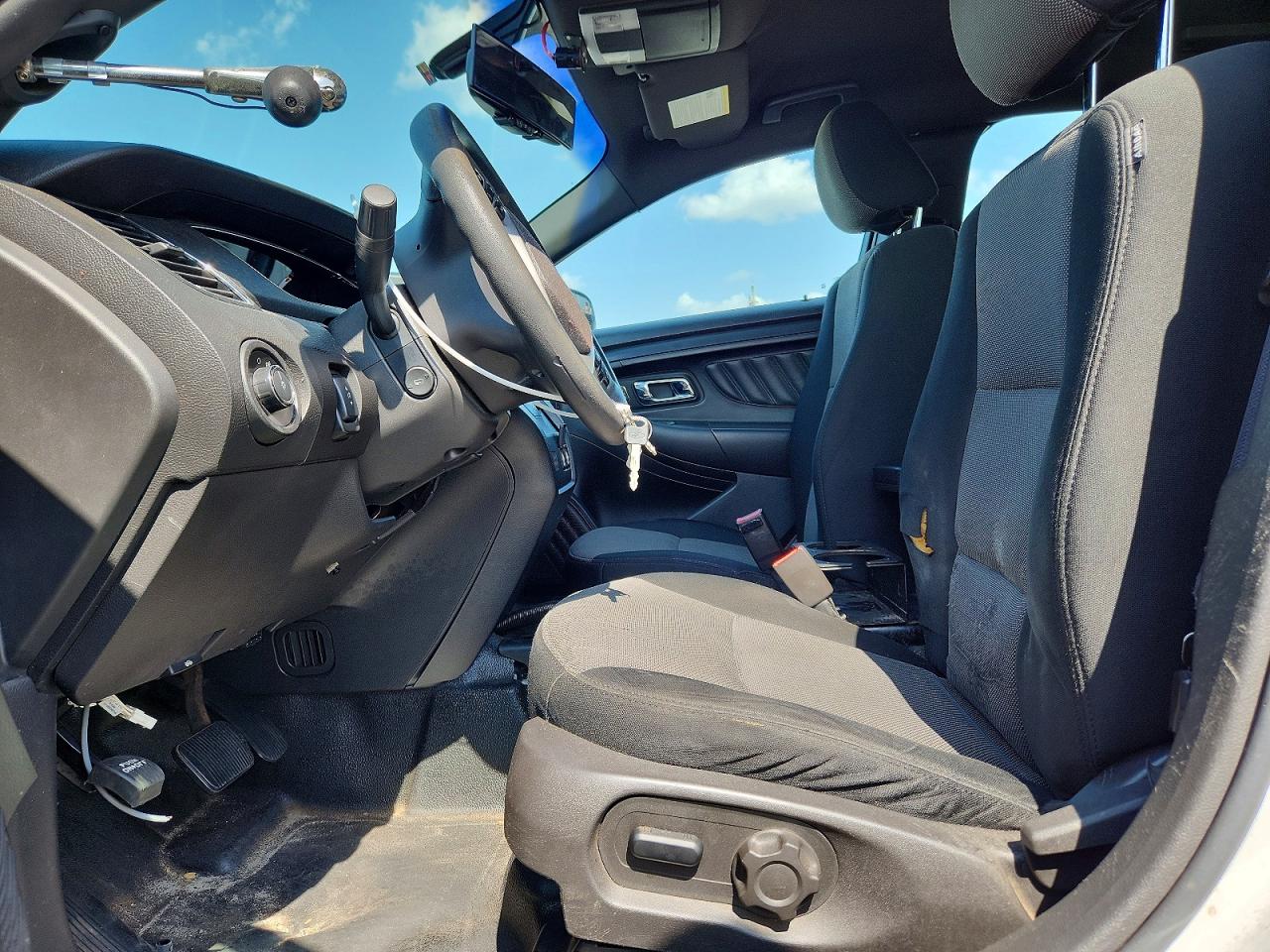 2013 Ford Taurus Police Interceptor White vin: 1FAHP2L83DG132023