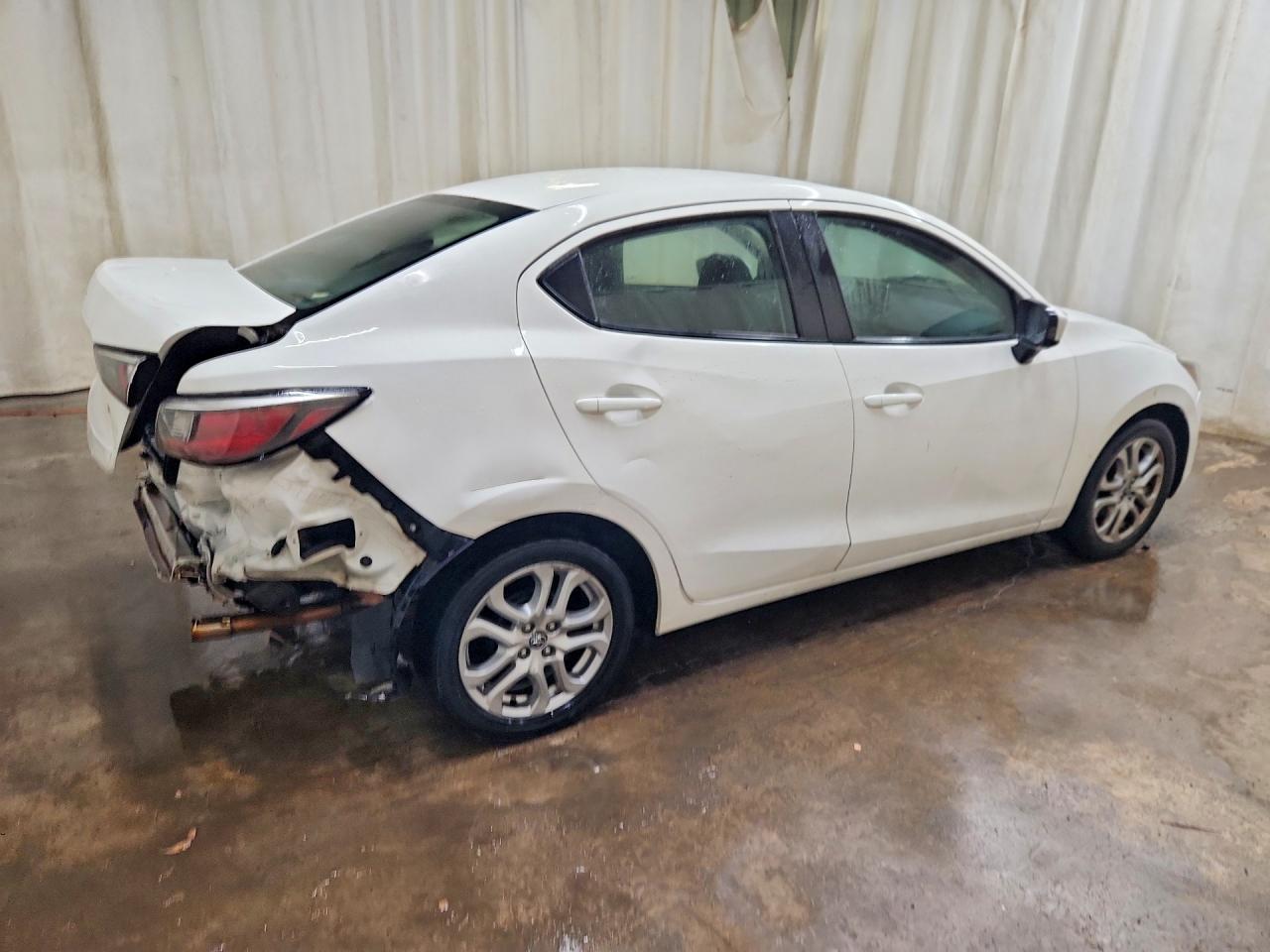 2018 Toyota Yaris Ia Base White vin: 3MYDLBYVXJY311299