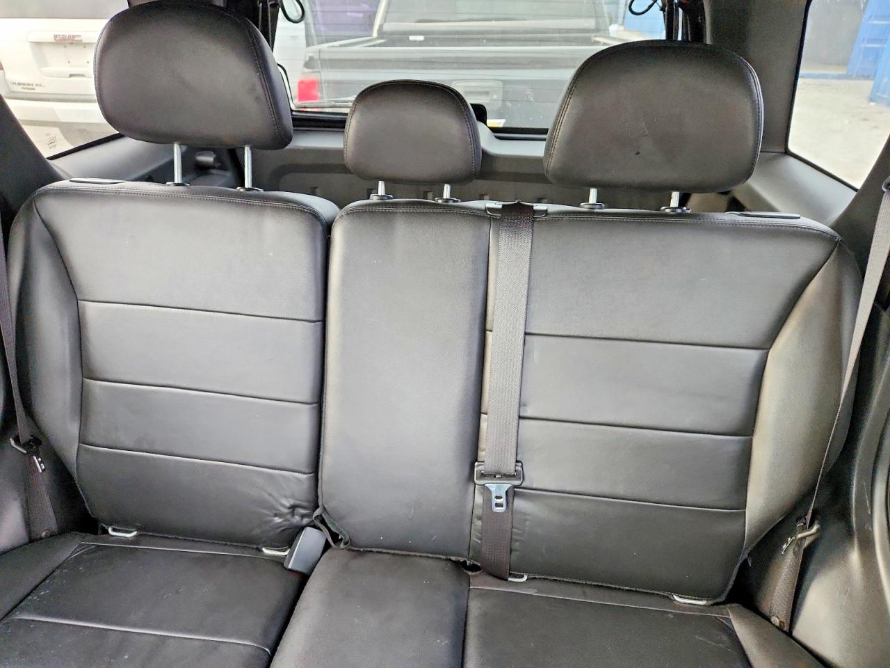 2010 Ford Escape Limited Gray vin: 1FMCU9EG4AKB93847