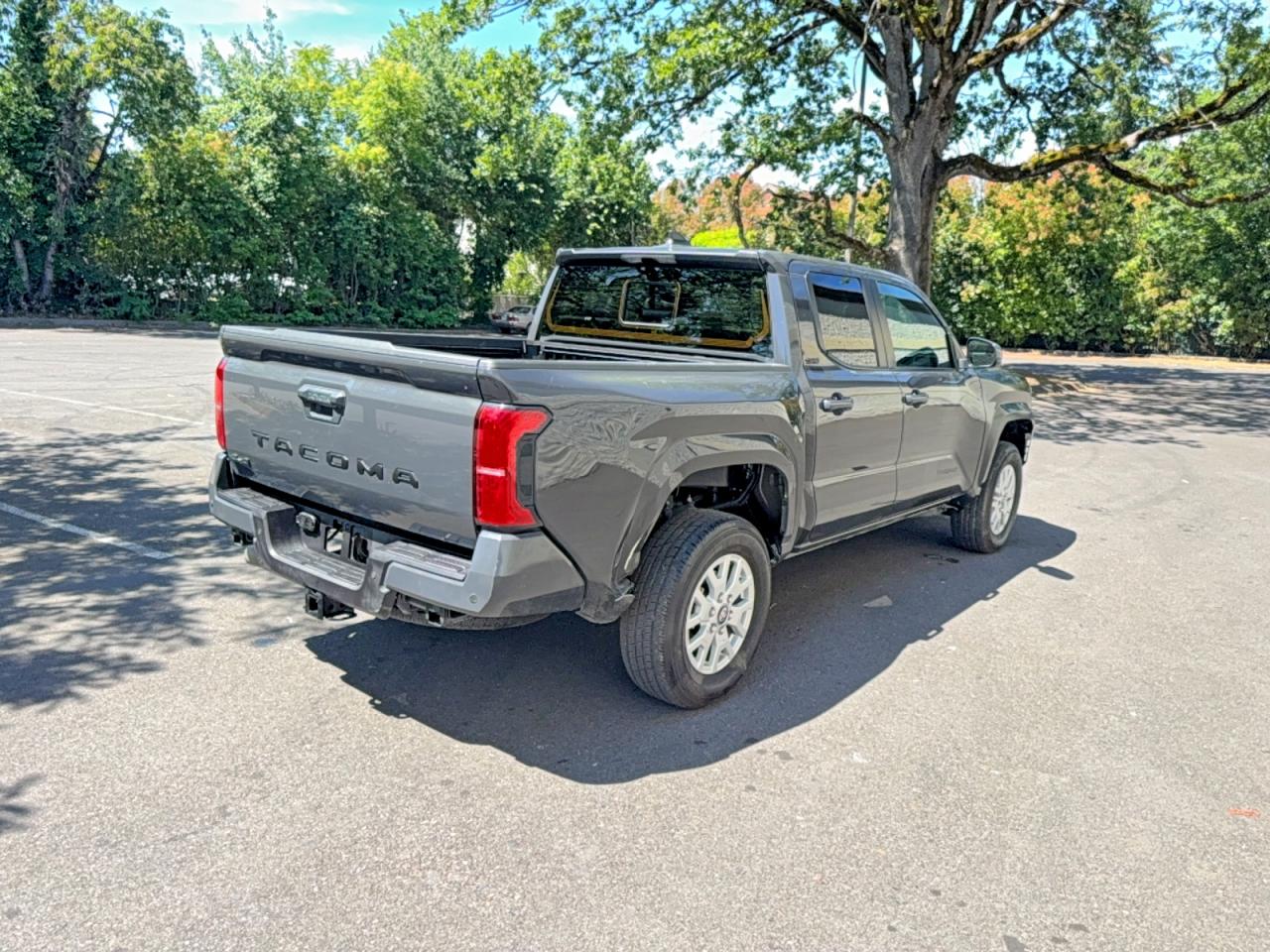 2025 Toyota Tacoma Sr5 Gray vin: 3TMLB5JN3SM154801