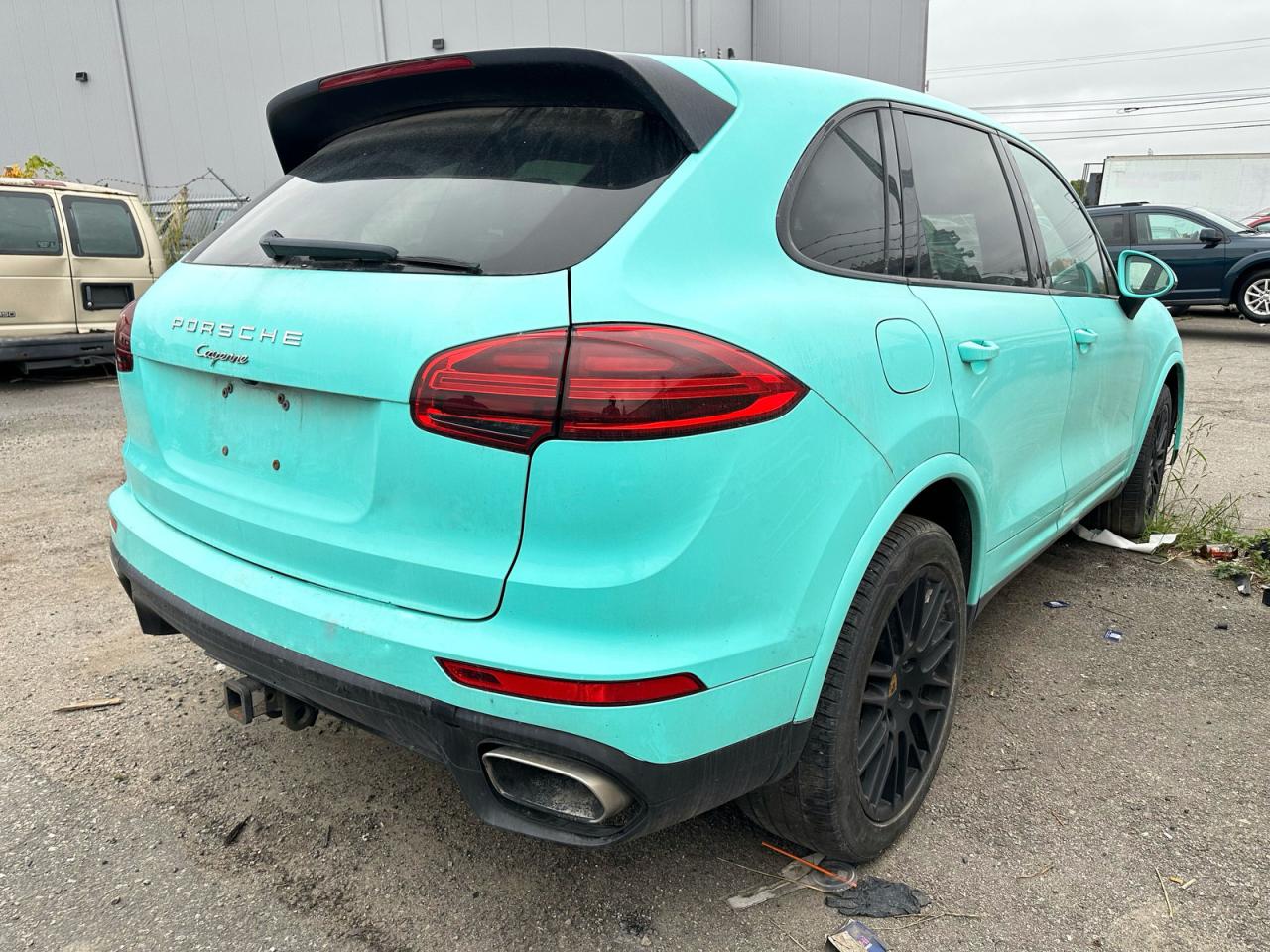 2017 Porsche Cayenne Blue vin: WP1AA2A20HKA80380