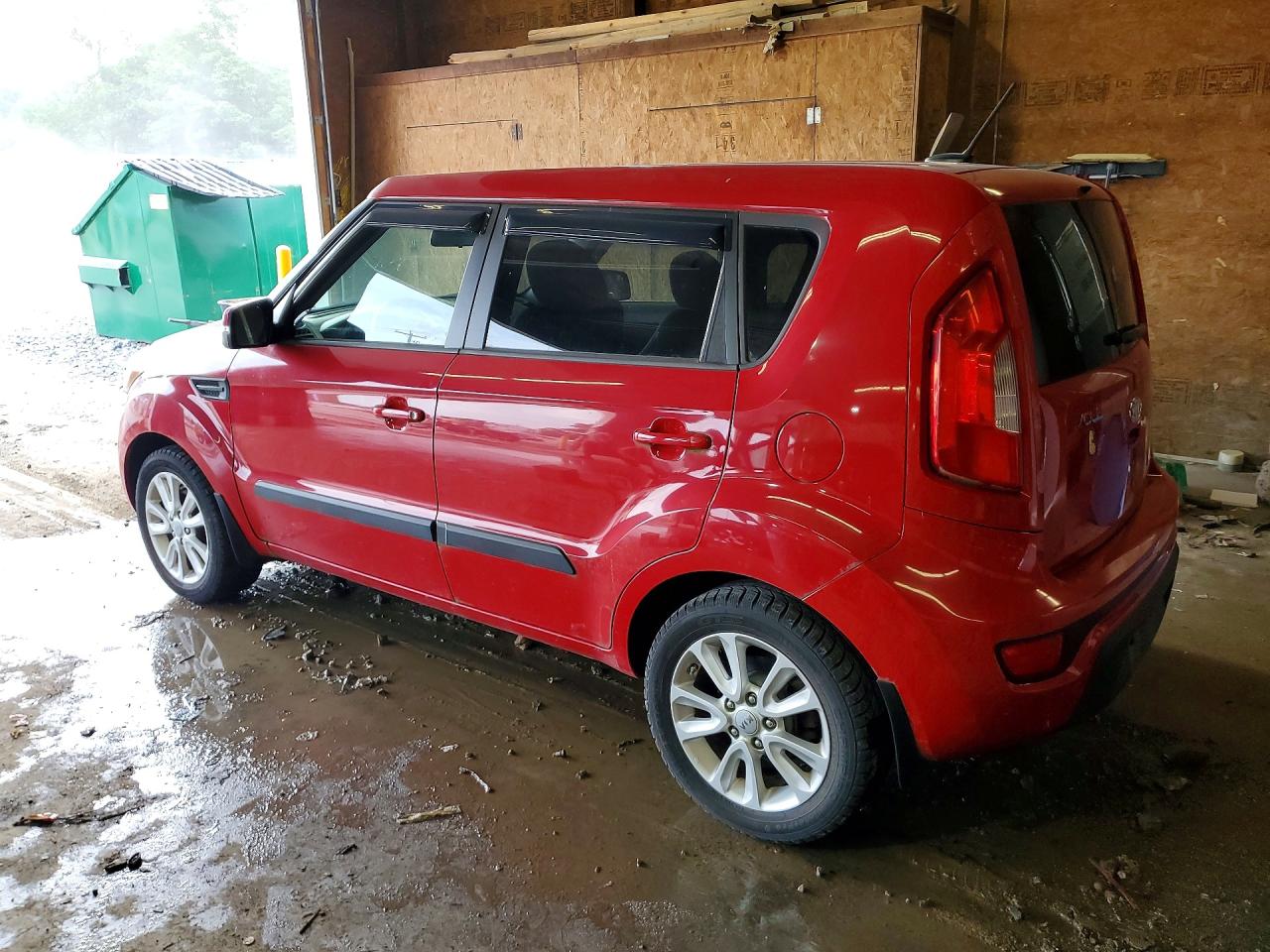 2012 Kia Soul + Red vin: KNDJT2A62C7467829