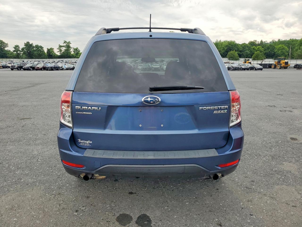 2011 Subaru Forester 2.5x Premium Синий vin: JF2SHADC2BH766121