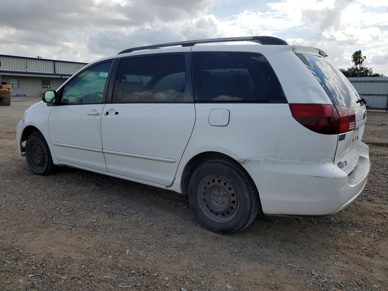 2005 Toyota Sienna Le 8 Passenger White vin: 5TDZA23C65S313113