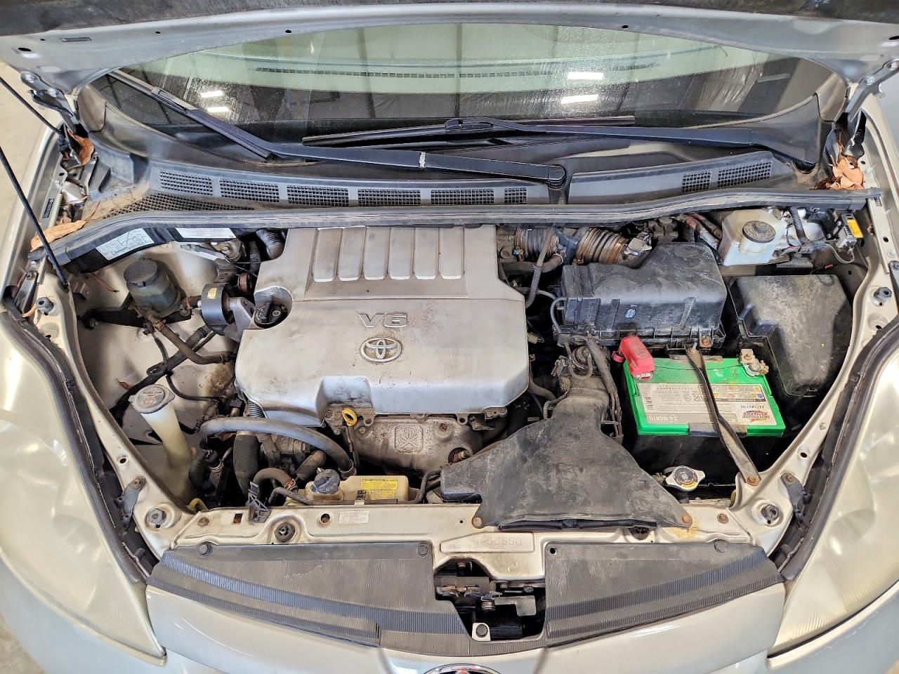 2007 Toyota Sienna Le 7-passenger Gray vin: 5TDZK23C57S090062