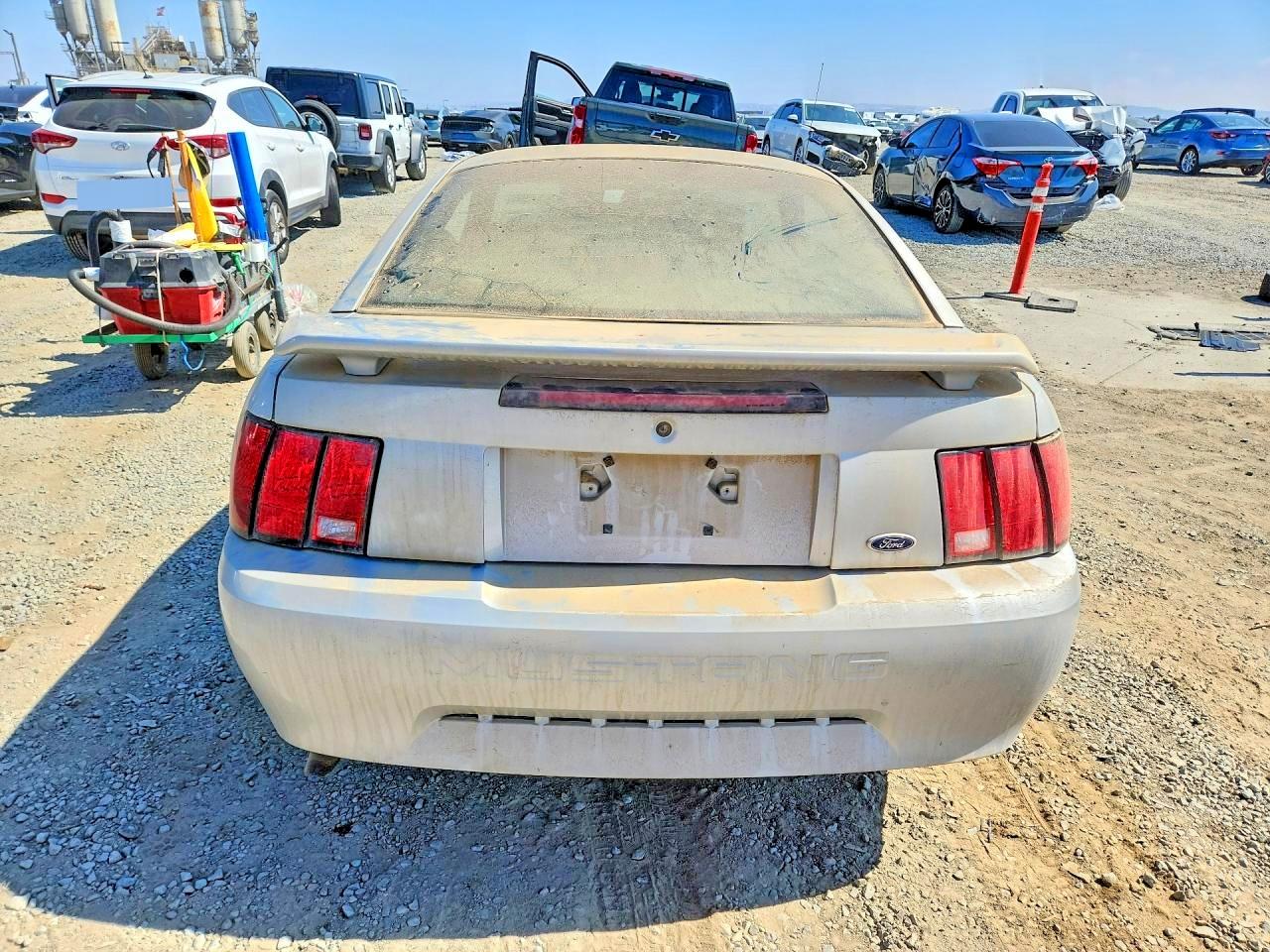 2002 Ford Mustang Silver vin: 1FAFP40452F147582