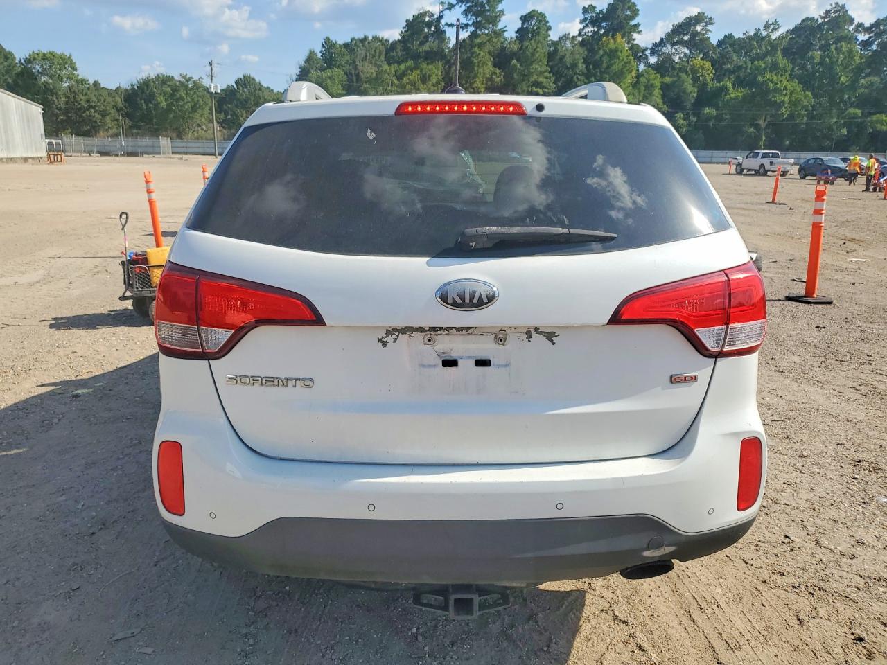2014 Kia Sorento Lx White vin: 5XYKT4A6XEG491222
