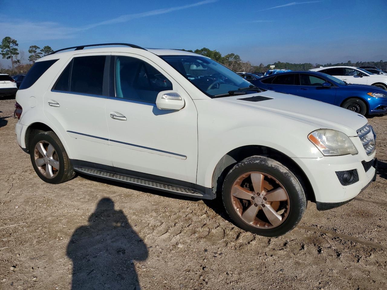2010 Mercedes-benz Ml 350 4matic Белый vin: 4JGBB8GB0AA541100