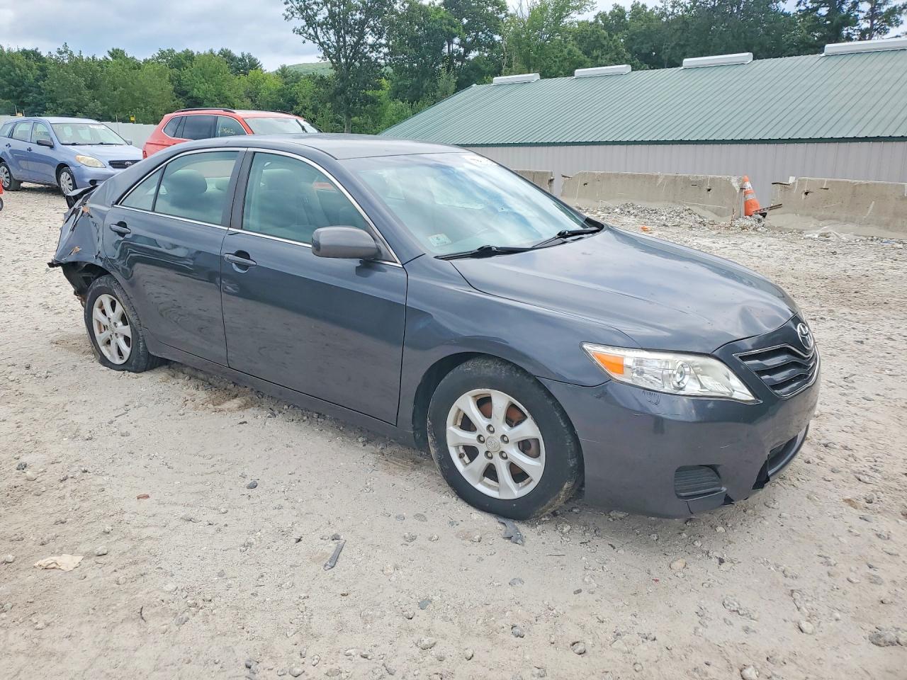 2010 Toyota Camry Le Gray vin: 4T1BF3EK8AU577688