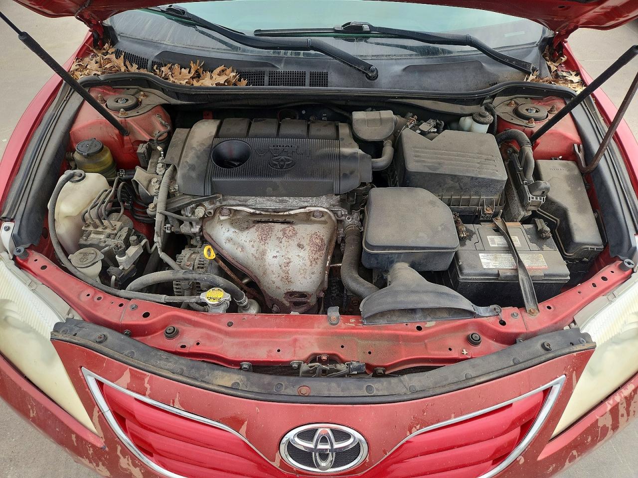 2011 Toyota Camry Le Red vin: 4T1BF3EK5BU735857