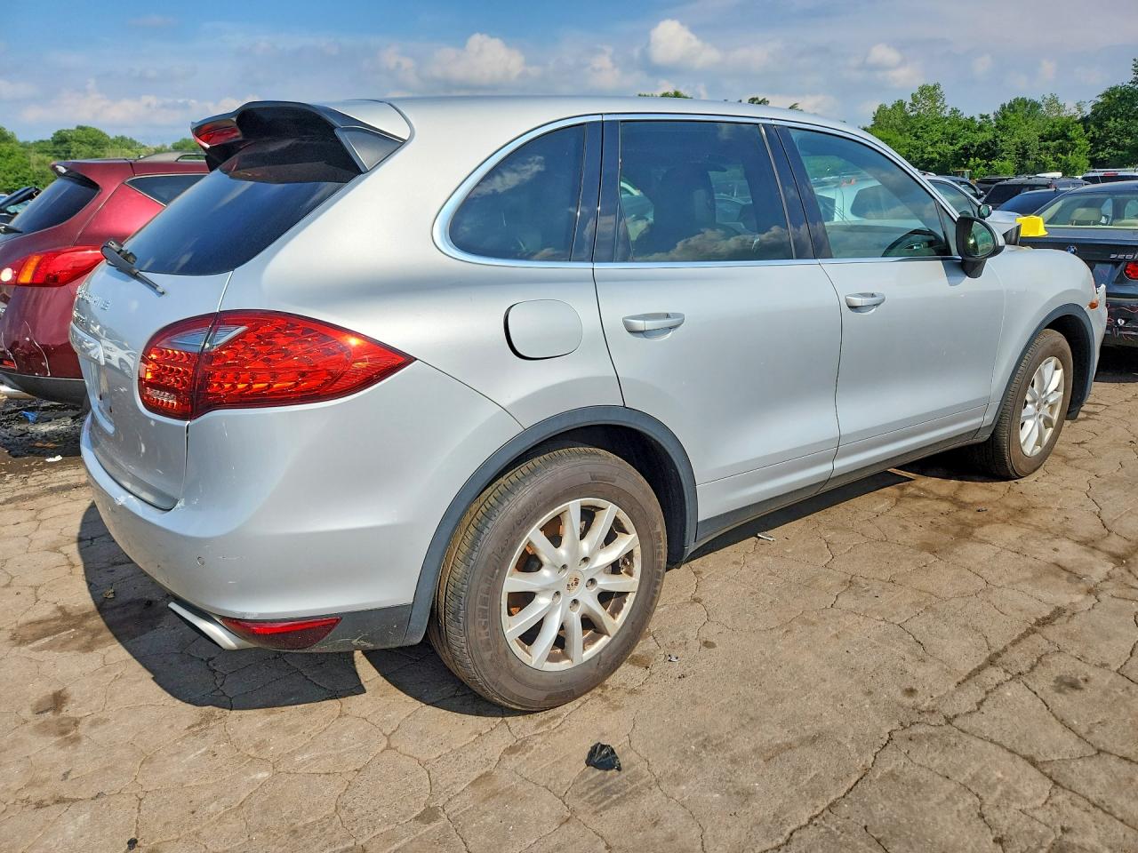 2012 Porsche Cayenne Gray vin: WP1AA2A25CLA08612
