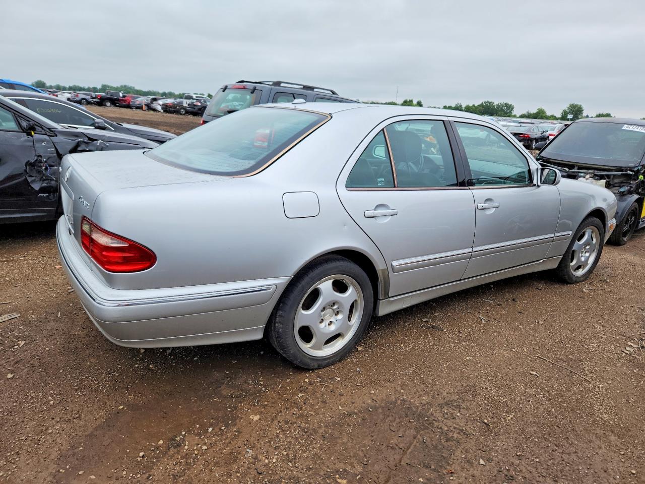 2001 Mercedes-benz E 430 Серебряный vin: WDBJF83J61X053203