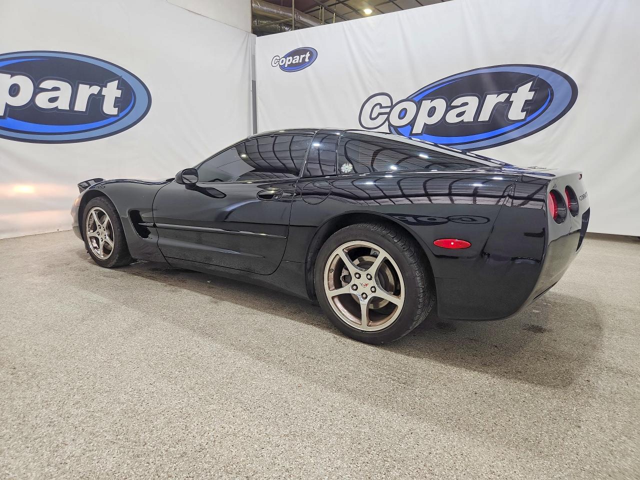 2003 Chevrolet Corvette Black vin: 1G1YY22G335101938