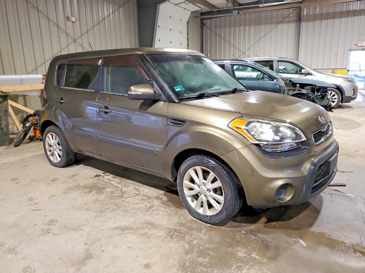 2012 Kia Soul + Green vin: KNDJT2A67C7359366