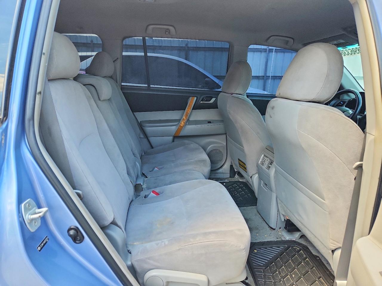 2008 Toyota Highlander Hybrid Blue vin: JTEEW41A482023974