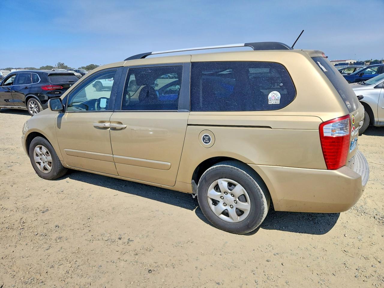 2010 Kia Sedona Lx Gold vin: KNDMG4C35A6354072