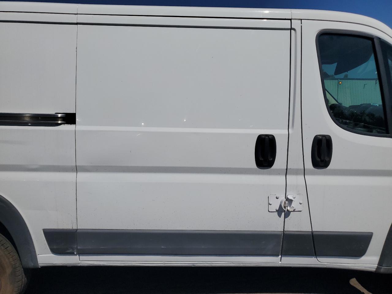 2014 Ram Promaster 1500 1500 Standard White vin: 3C6TRVAG0EE116185