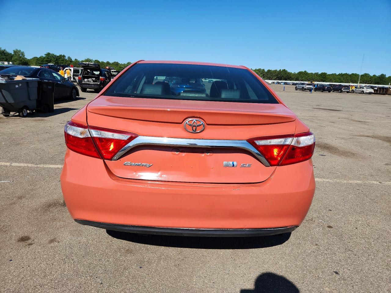 2015 Toyota Camry Hybrid Le Оранжевый vin: 4T1BD1FKXFU150710